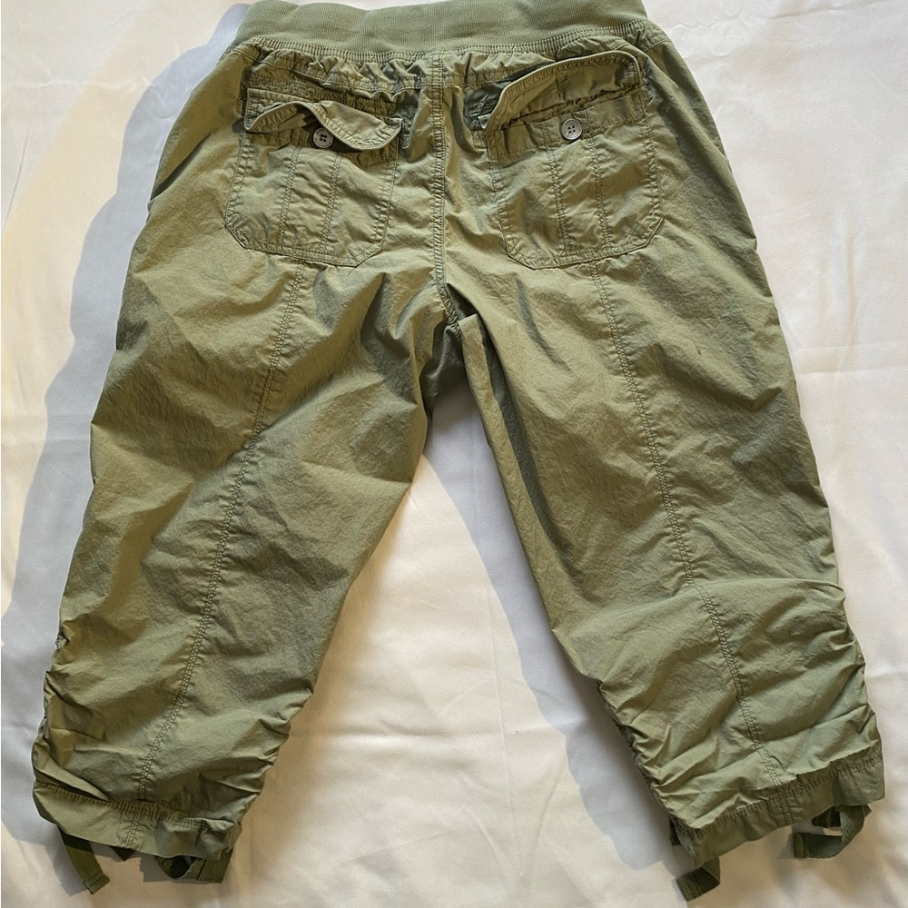Calvin Klein Performance Sage Green Capris - Picture 2 of 3